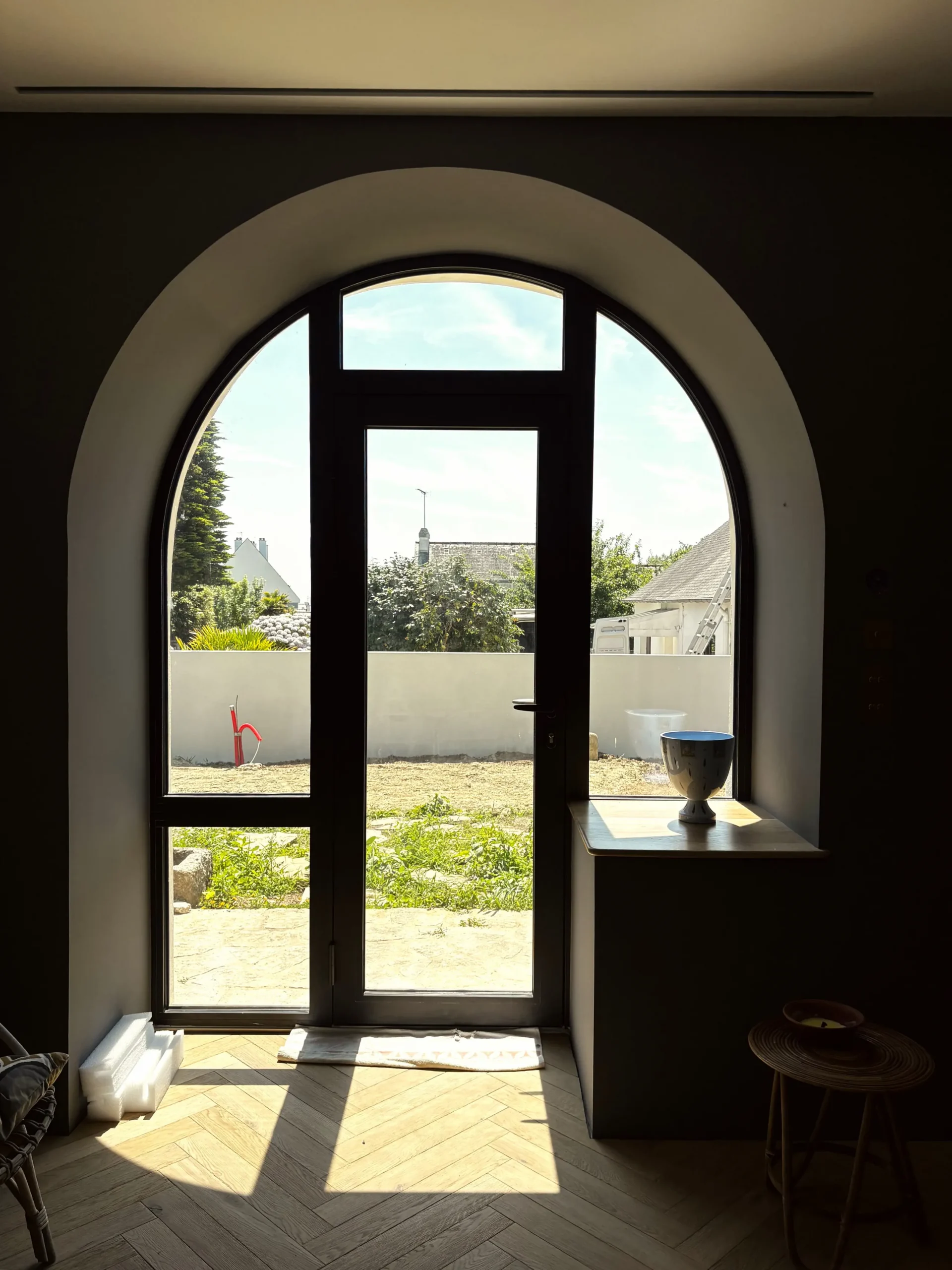 Menuiseries aluminium avec terrasse bois