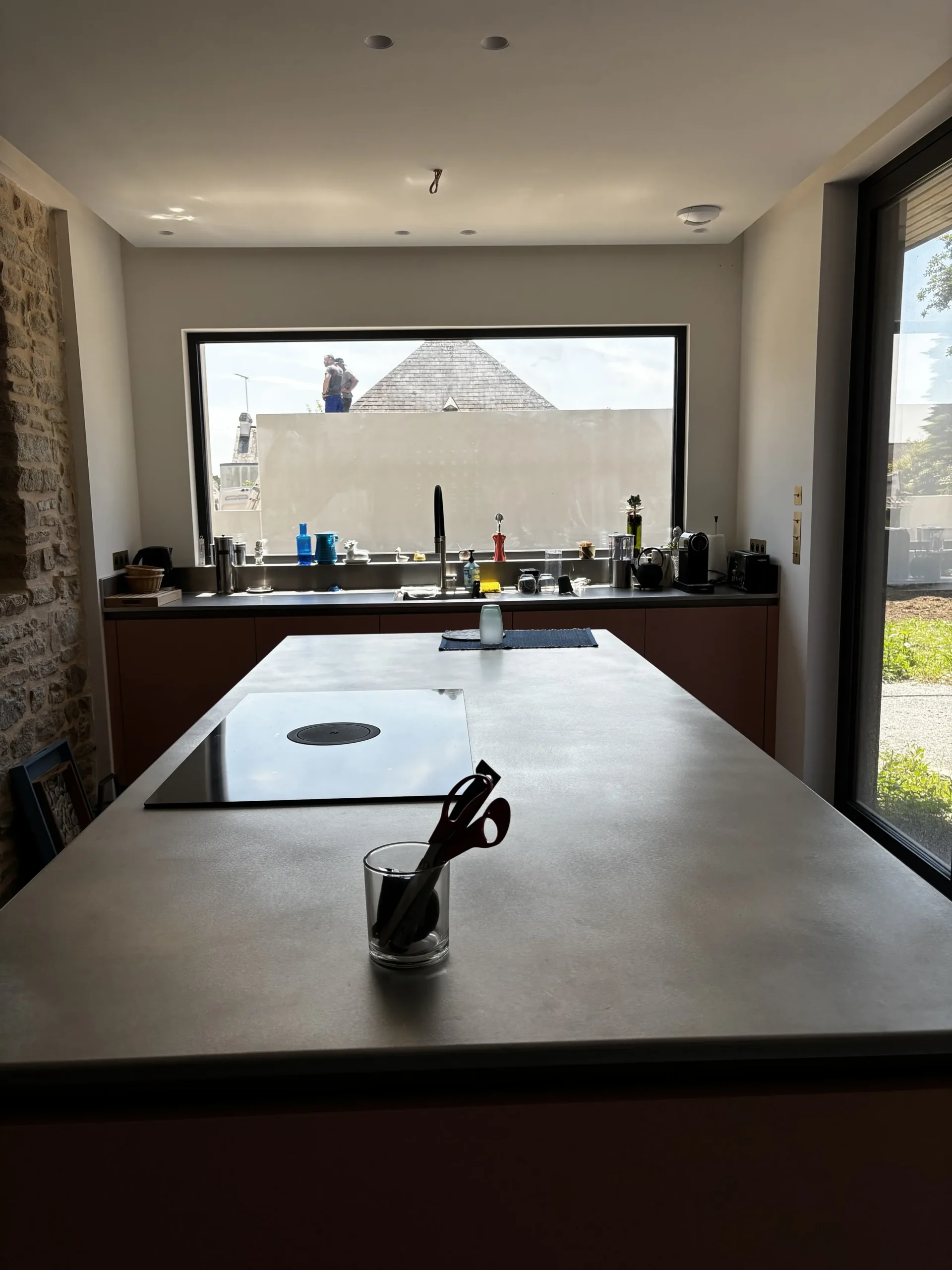 Menuiseries aluminium avec terrasse bois